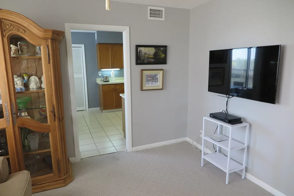 7578 Regency Lake Drive Boca Raton FL 33433