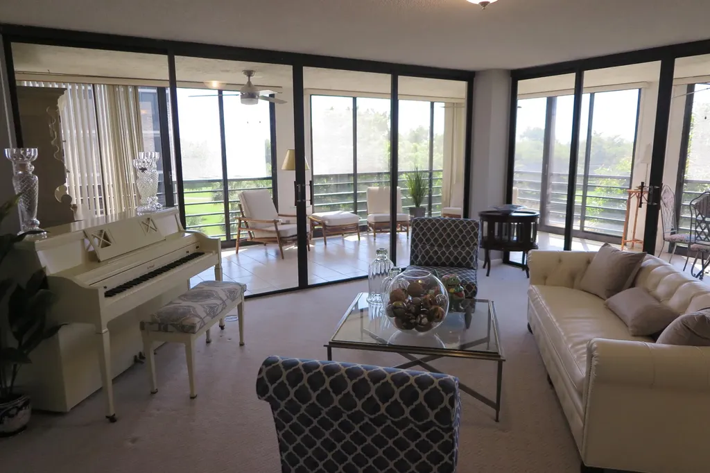 7578 Regency Lake Drive Boca Raton FL 33433