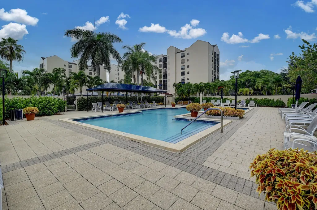 7578 Regency Lake Drive Boca Raton FL 33433