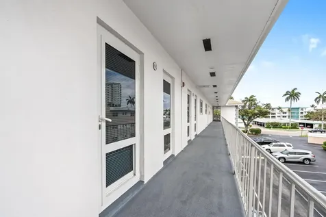 1461 S Ocean Boulevard Lauderdale By The Sea FL 33062