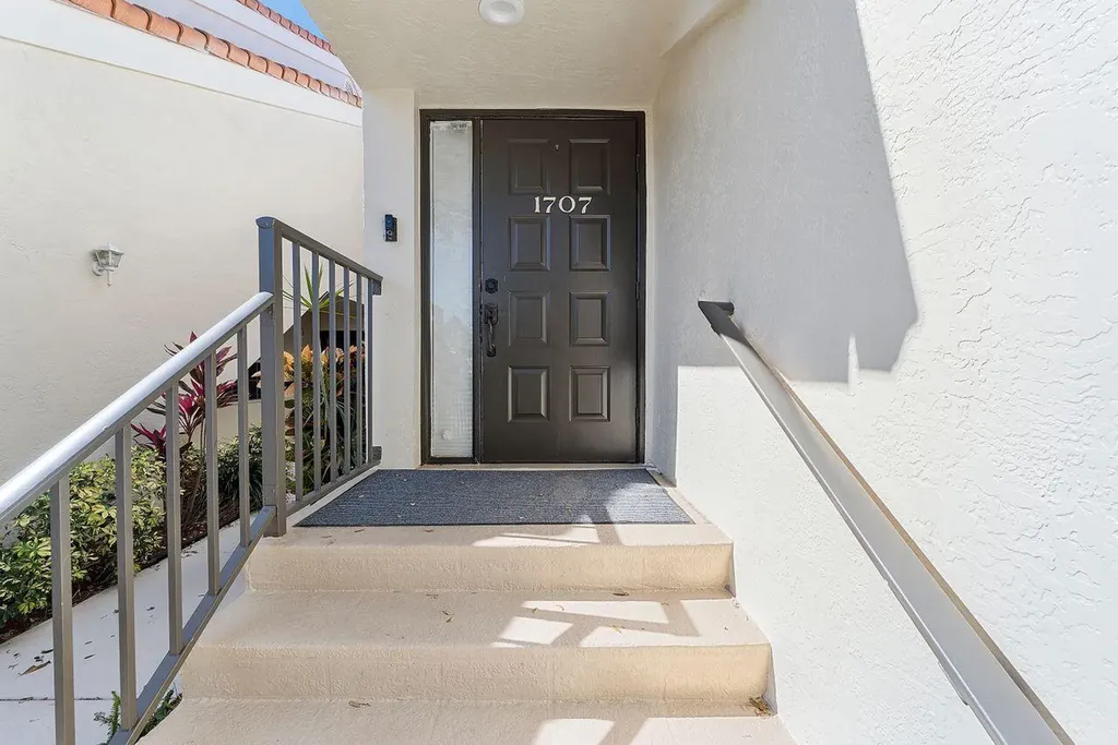 17270 Boca Club Boulevard Boca Raton FL 33487