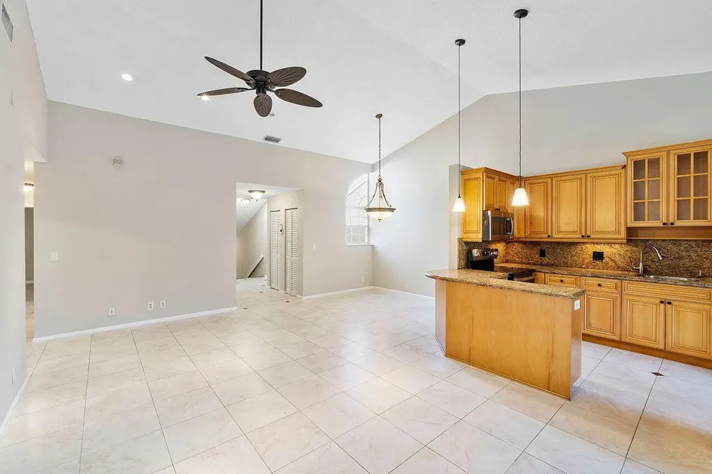 17270 Boca Club Boulevard Boca Raton FL 33487