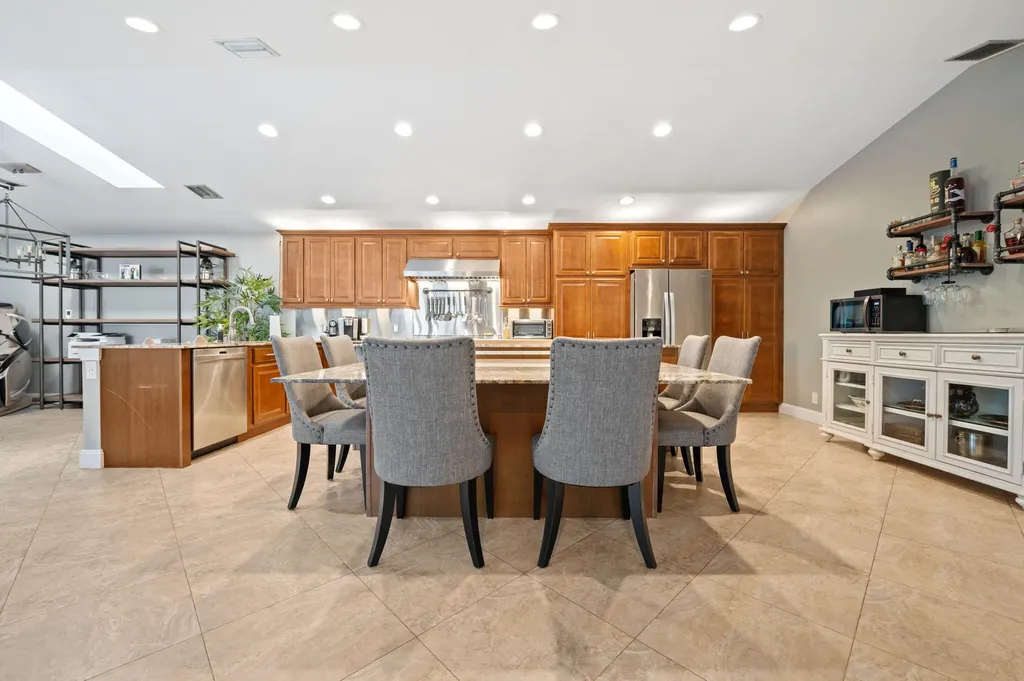 9077 NW 49th Place Coral Springs FL 33067
