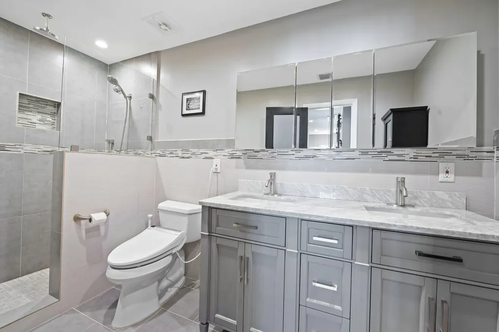 9077 NW 49th Place Coral Springs FL 33067