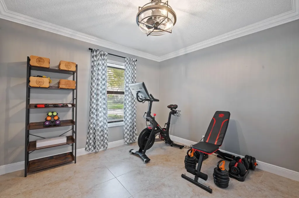 9077 NW 49th Place Coral Springs FL 33067