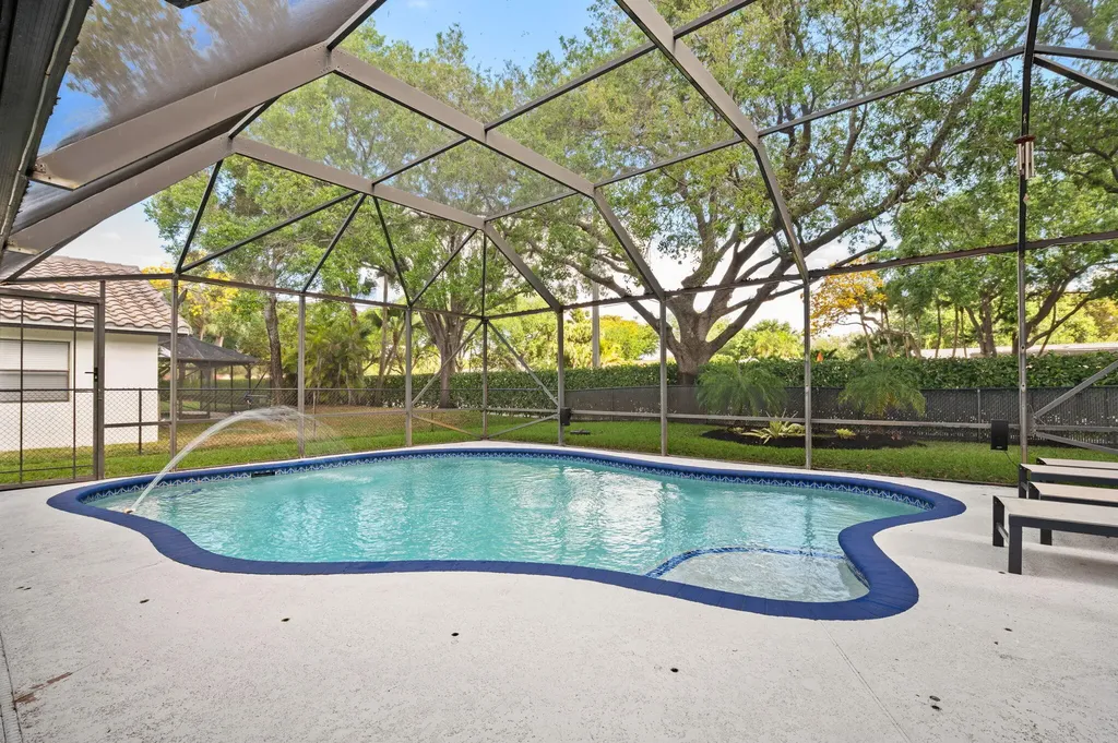 9077 NW 49th Place Coral Springs FL 33067