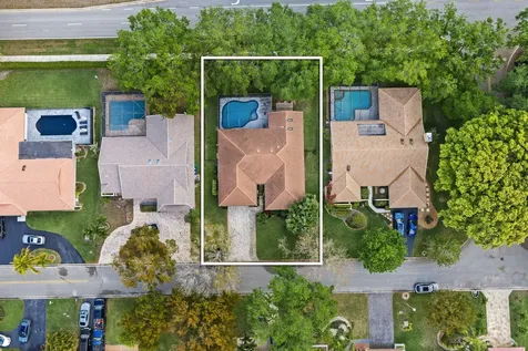 9077 NW 49th Place Coral Springs FL 33067