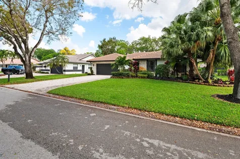 9077 NW 49th Place Coral Springs FL 33067