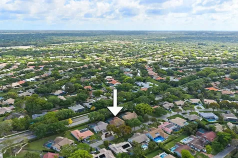 9077 NW 49th Place Coral Springs FL 33067