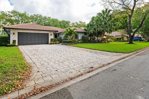 9077 NW 49th Place Coral Springs FL 33067