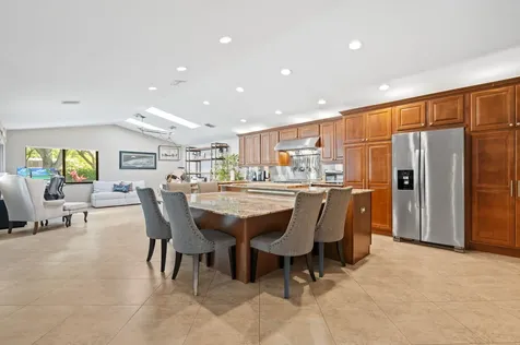 9077 NW 49th Place Coral Springs FL 33067