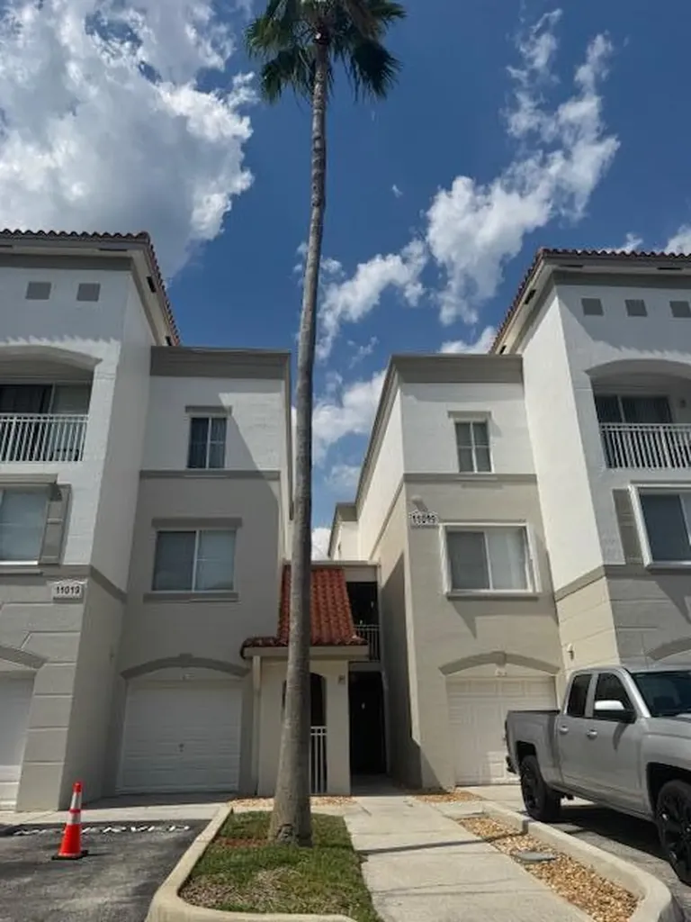 11019 Legacy Lane Palm Beach Gardens FL 33410