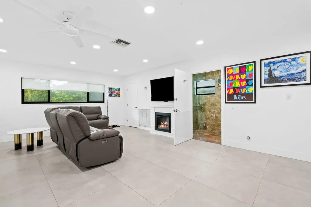 5500 SW 111th Terrace Davie FL 33328