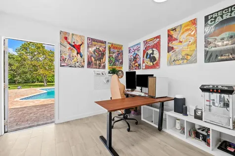 5500 SW 111th Terrace Davie FL 33328