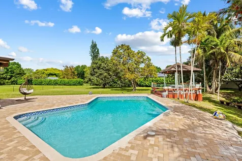 5500 SW 111th Terrace Davie FL 33328