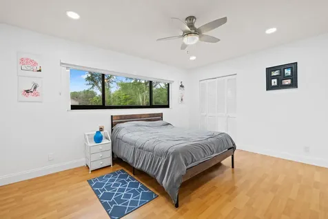 5500 SW 111th Terrace Davie FL 33328