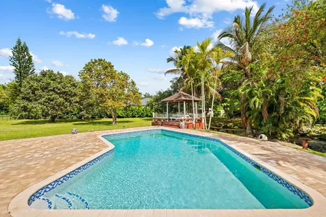5500 SW 111th Terrace Davie FL 33328