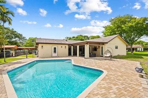5500 SW 111th Terrace Davie FL 33328