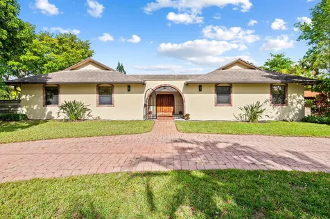 5500 SW 111th Terrace Davie FL 33328