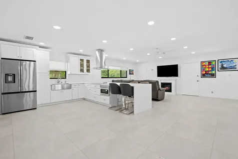 5500 SW 111th Terrace Davie FL 33328