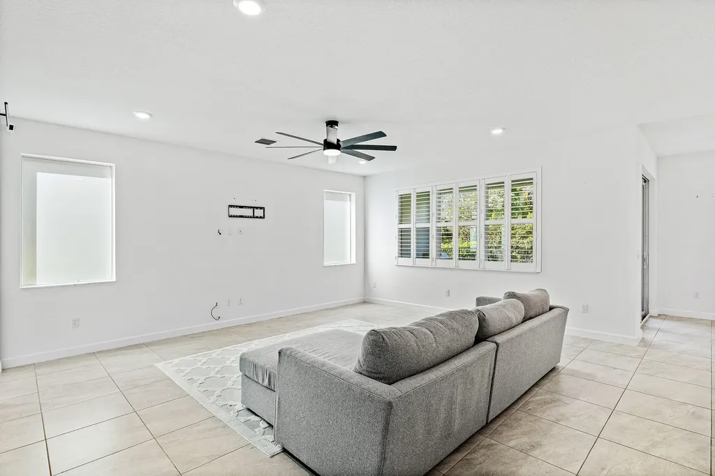 2659 Country Lake Trail Boynton Beach FL 33436