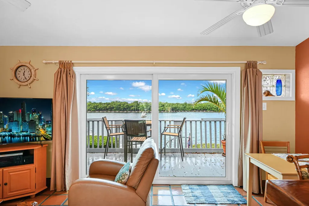 1800 N Ocean Drive Hollywood FL 33019