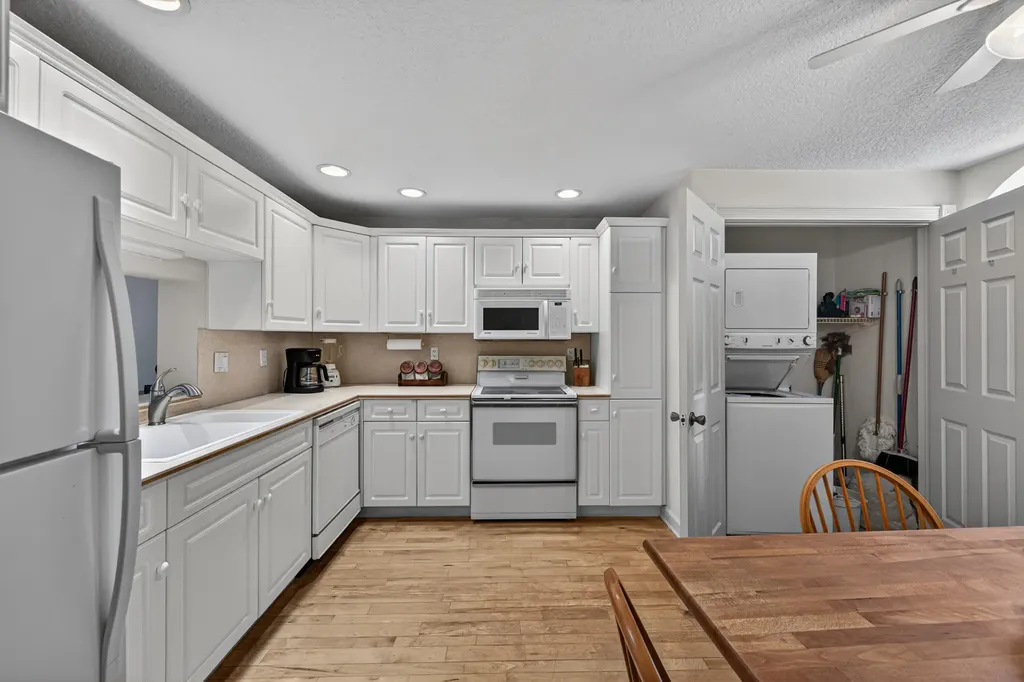 2501 NE 14th Street Pompano Beach FL 33062