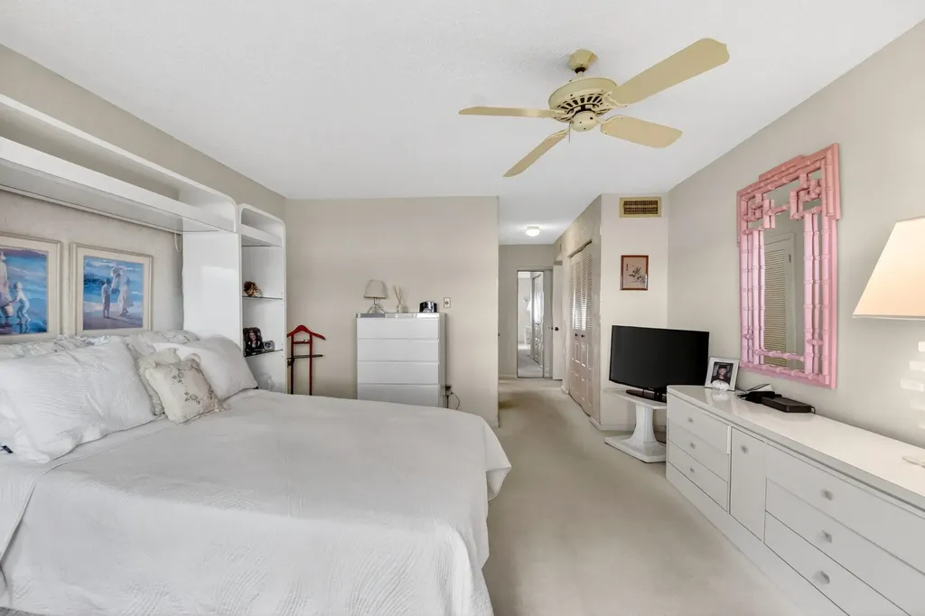 10 Southport Lane Boynton Beach FL 33436