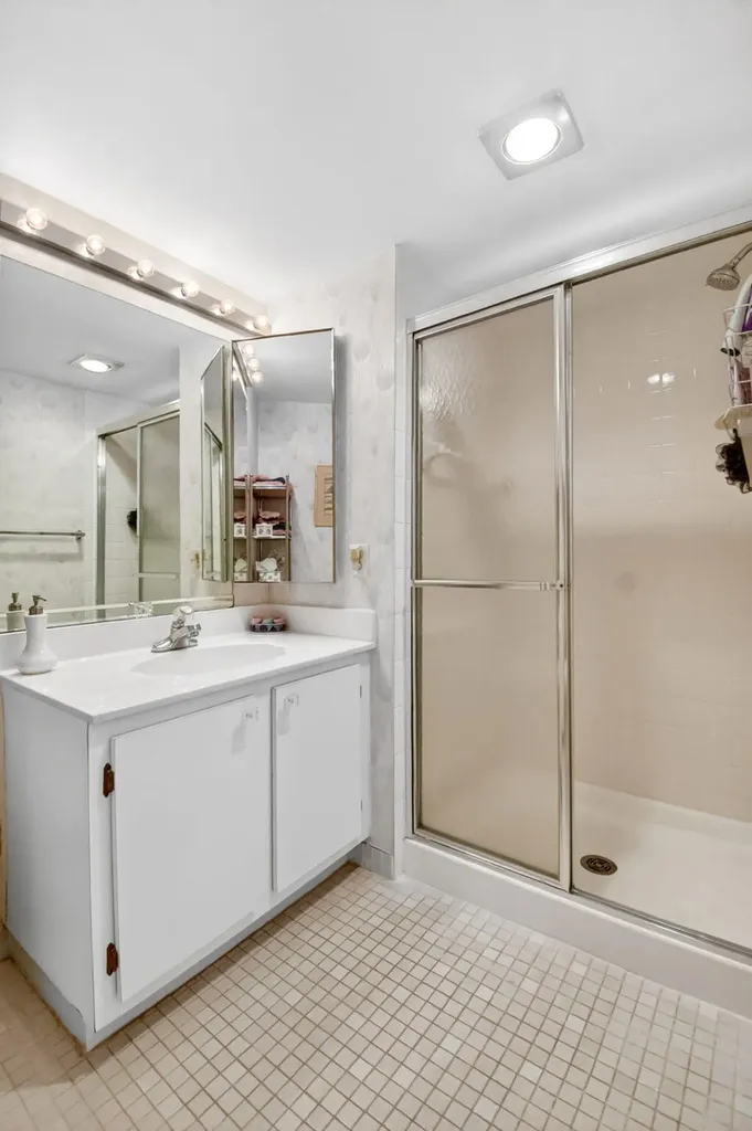 10 Southport Lane Boynton Beach FL 33436