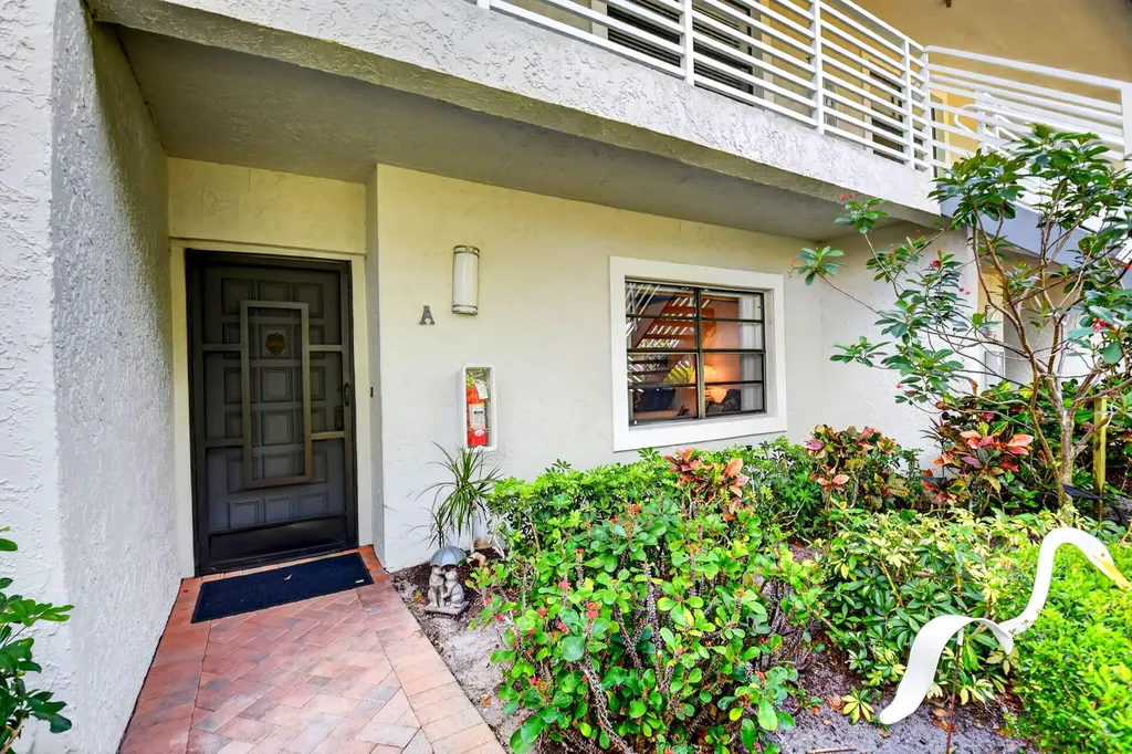 10 Southport Lane Boynton Beach FL 33436