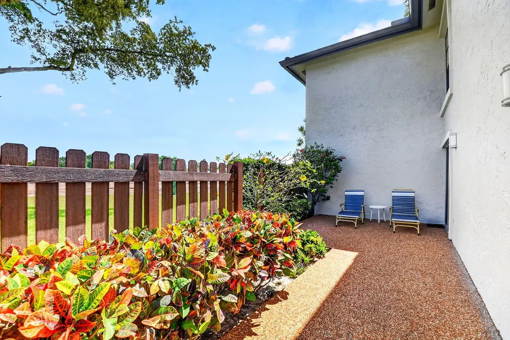 10 Southport Lane Boynton Beach FL 33436
