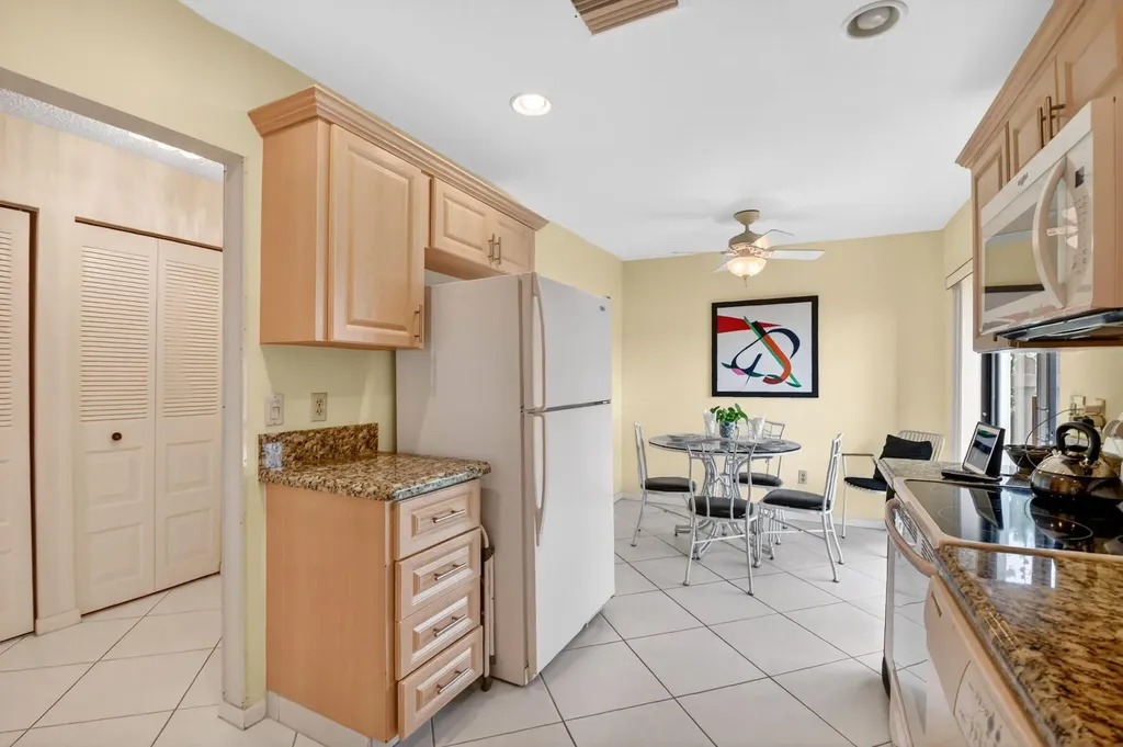 10 Southport Lane Boynton Beach FL 33436