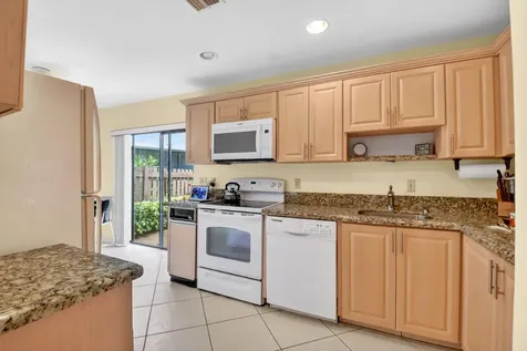 10 Southport Lane Boynton Beach FL 33436