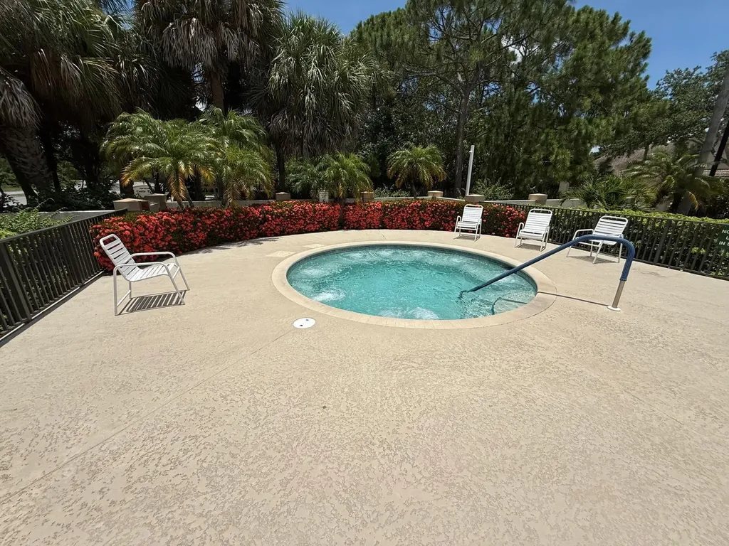 8276 Mulligan Circle Port St Lucie FL 34986