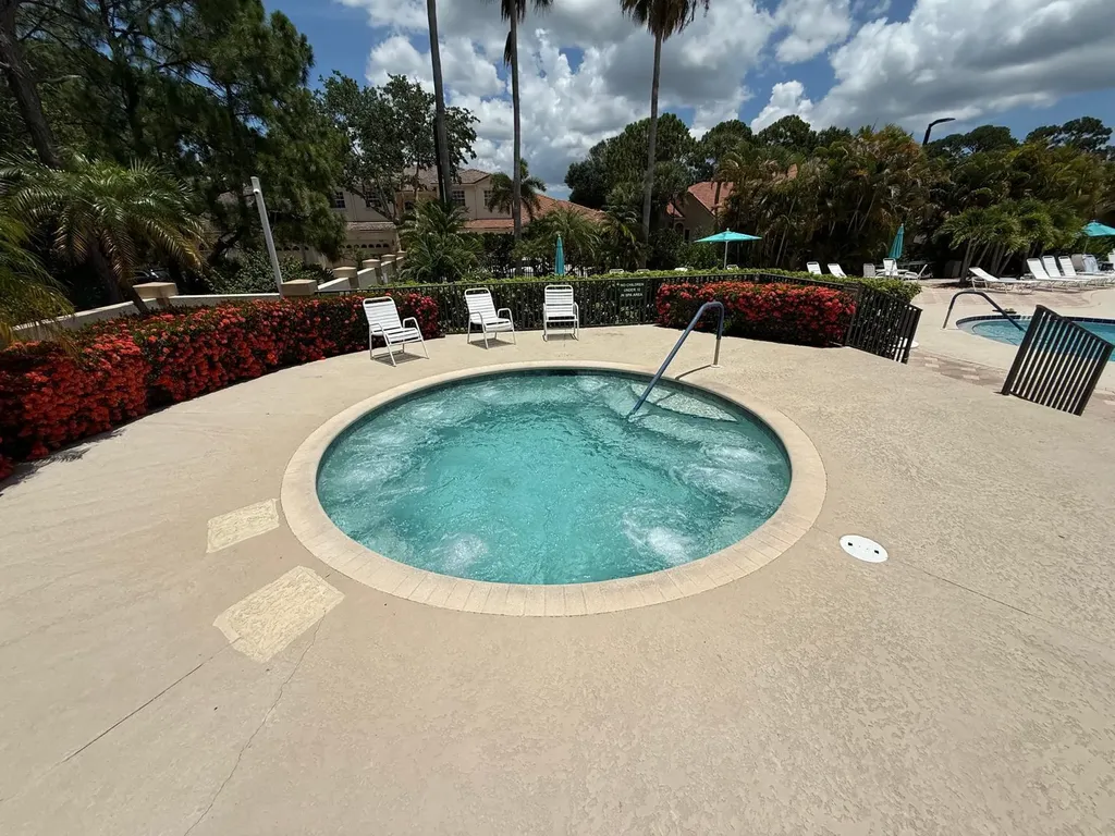 8276 Mulligan Circle Port St Lucie FL 34986