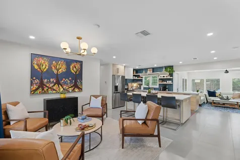 450 NE 5th Circle Boca Raton FL 33431