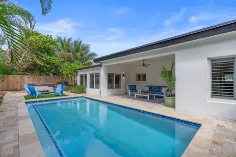450 NE 5th Circle Boca Raton FL 33431