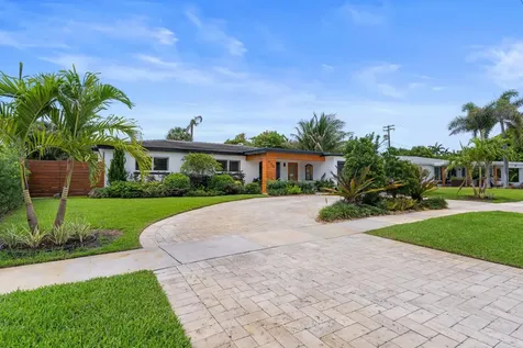 450 NE 5th Circle Boca Raton FL 33431
