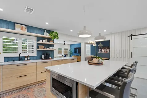 450 NE 5th Circle Boca Raton FL 33431