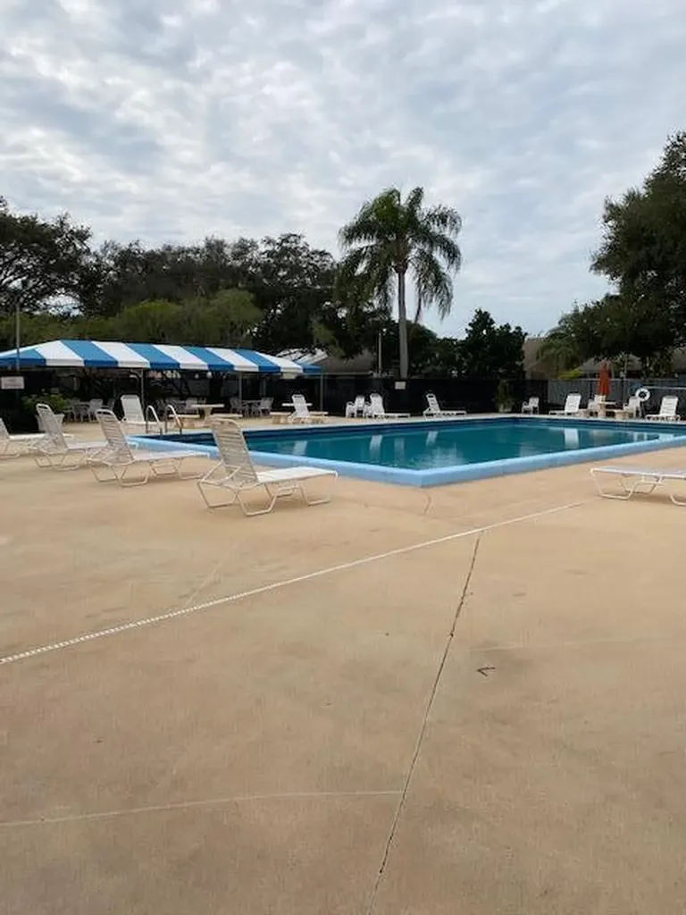 41 Buxton Lane Boynton Beach FL 33426