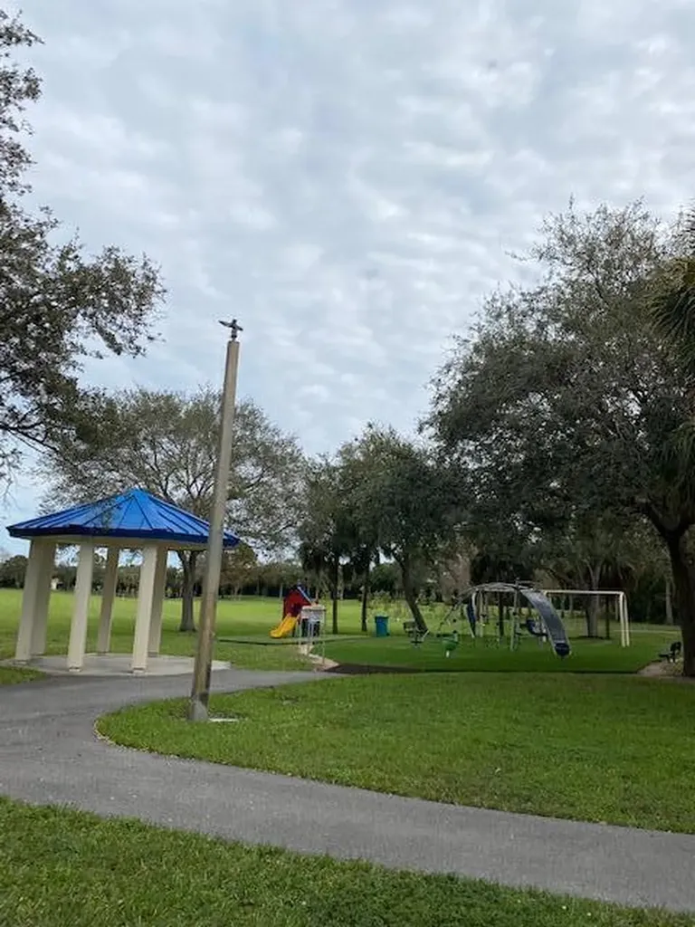 41 Buxton Lane Boynton Beach FL 33426