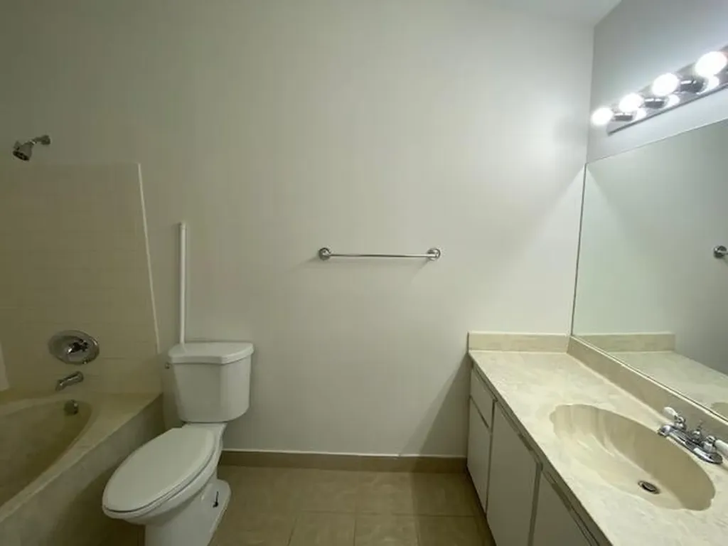 41 Buxton Lane Boynton Beach FL 33426