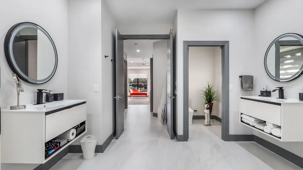 17683 Sealakes Drive Boca Raton FL 33498