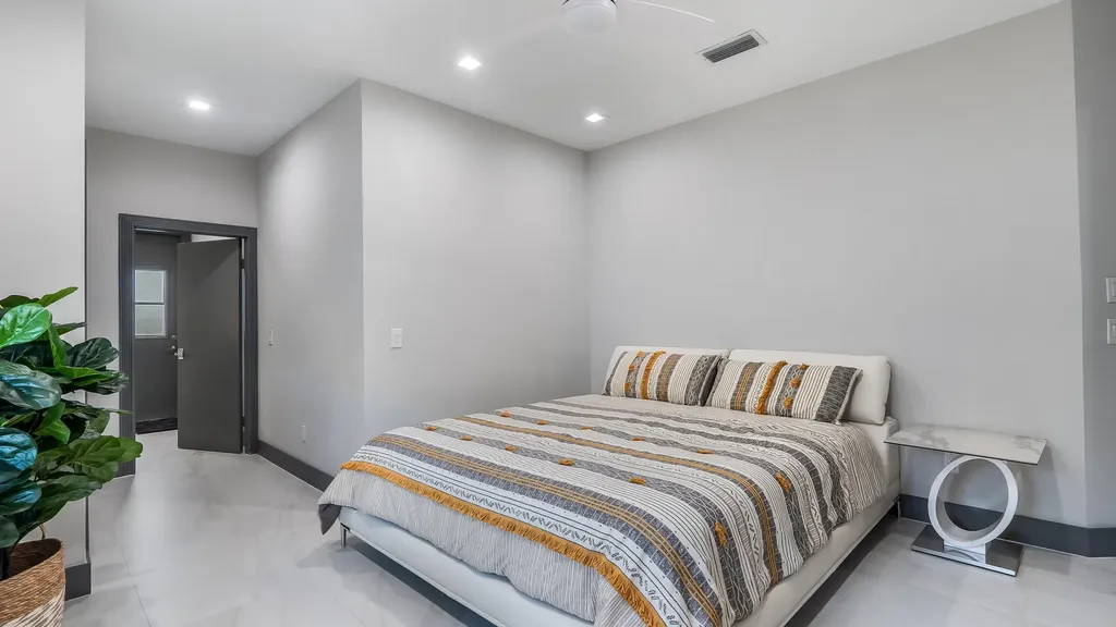 17683 Sealakes Drive Boca Raton FL 33498