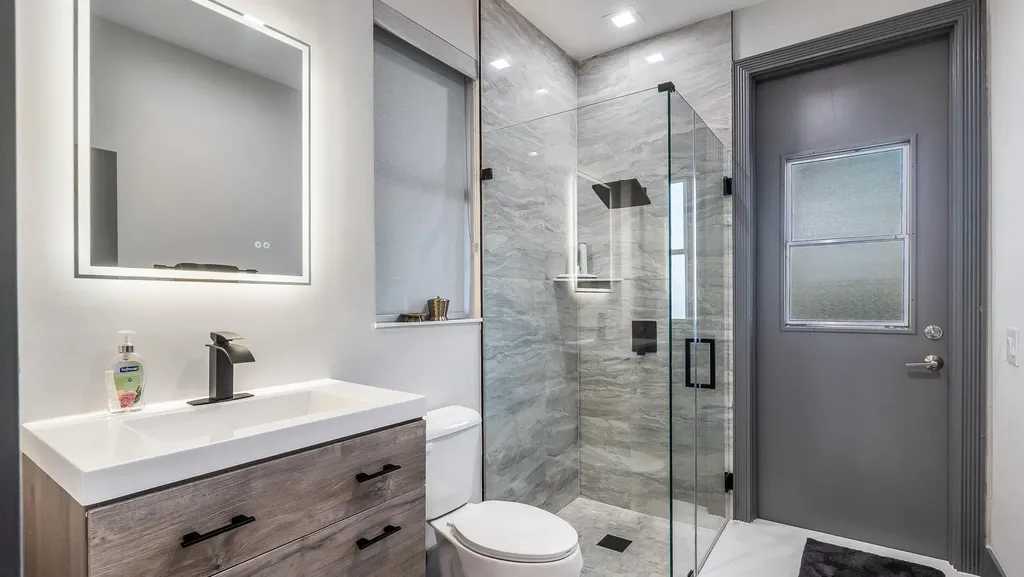 17683 Sealakes Drive Boca Raton FL 33498