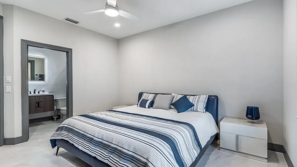 17683 Sealakes Drive Boca Raton FL 33498