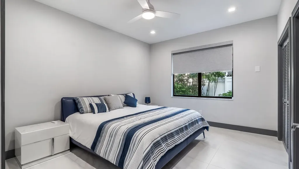 17683 Sealakes Drive Boca Raton FL 33498