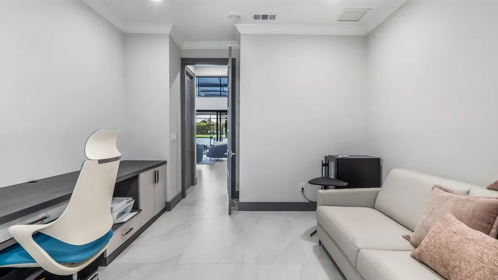 17683 Sealakes Drive Boca Raton FL 33498