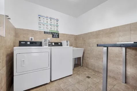 4270 NW 40th Street Lauderdale Lakes FL 33319