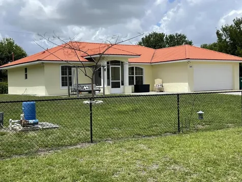 3897 NW 22nd Avenue Okeechobee FL 34972